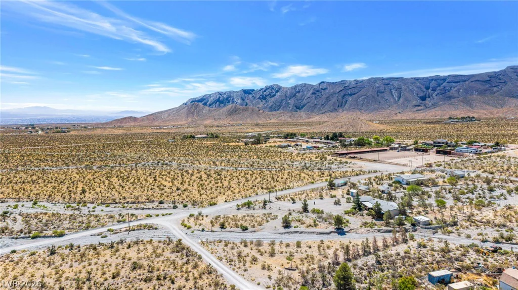 8225 Barr, Las Vegas, NV 89166