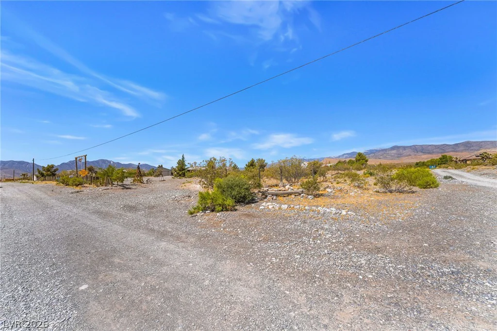 8225 Barr, Las Vegas, NV 89166