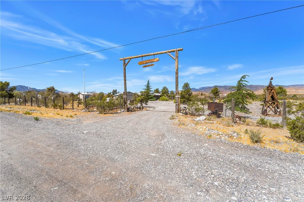 8225 Barr, Las Vegas, NV 89166
