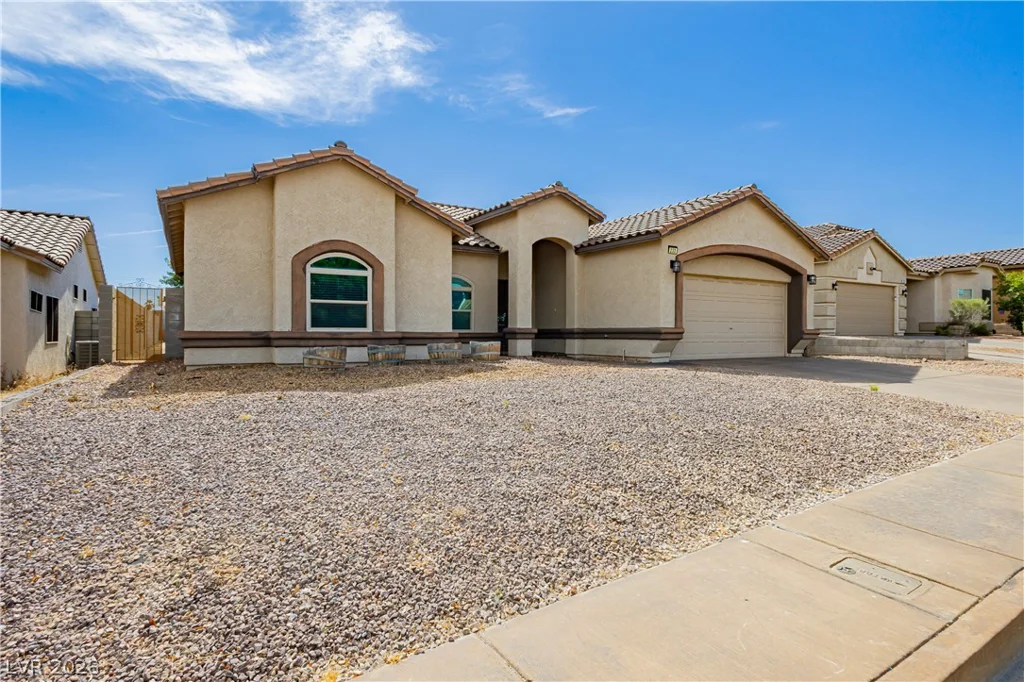 233 Albany, Henderson, NV 89015