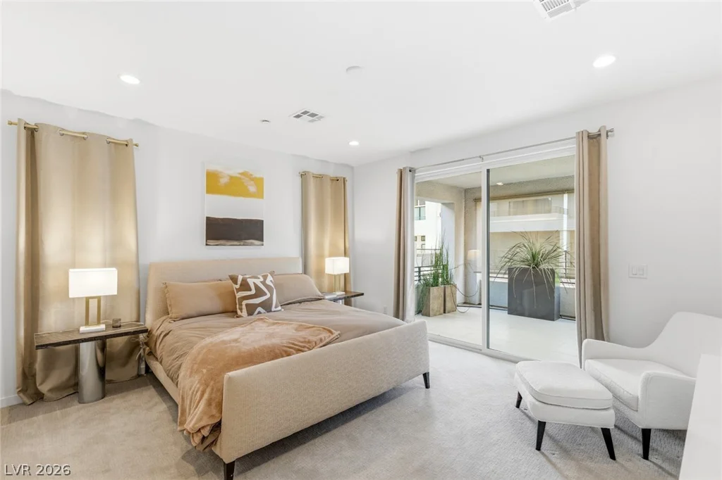 10752 Patina Hills, Las Vegas, NV 89135