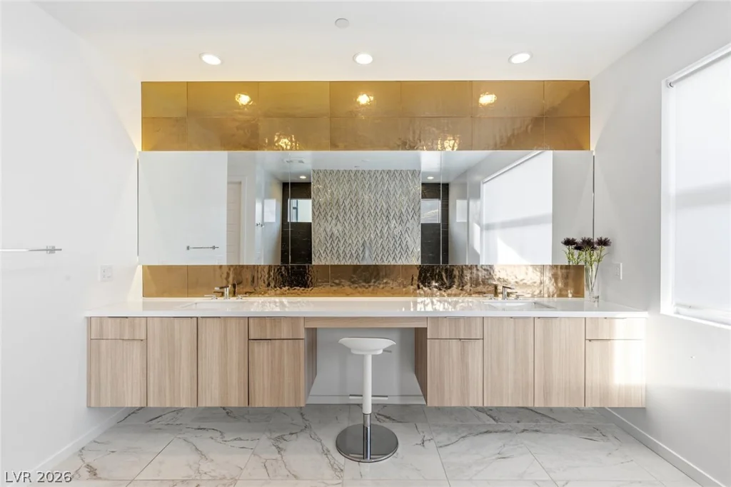 10752 Patina Hills, Las Vegas, NV 89135