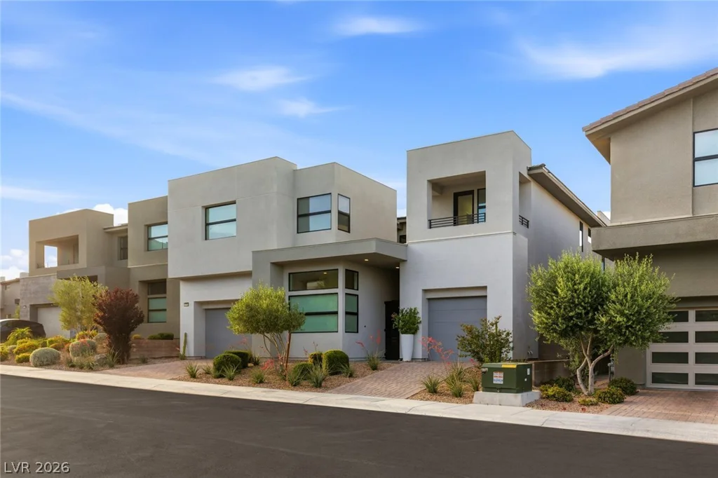 10752 Patina Hills, Las Vegas, NV 89135