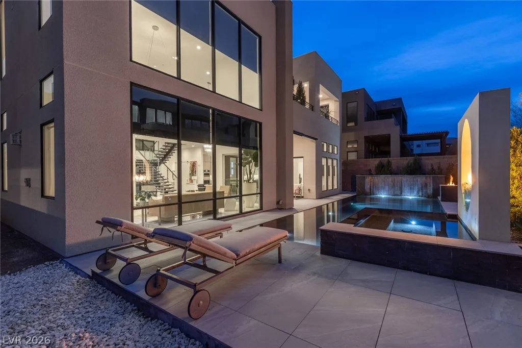 10752 Patina Hills, Las Vegas, NV 89135