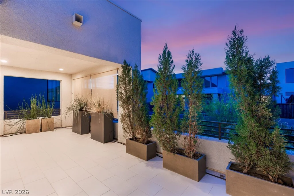 10752 Patina Hills, Las Vegas, NV 89135
