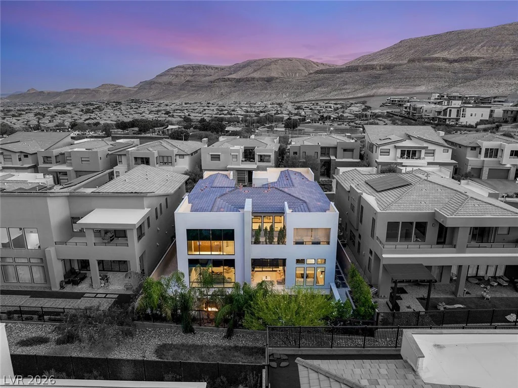10752 Patina Hills, Las Vegas, NV 89135