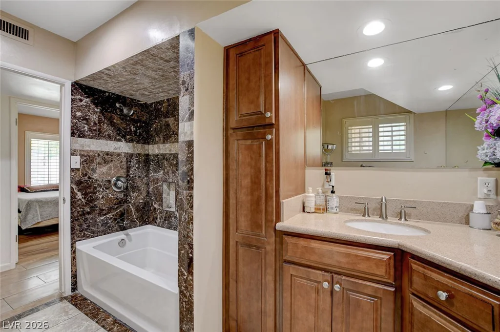 554 Canosa, Las Vegas, NV 89104