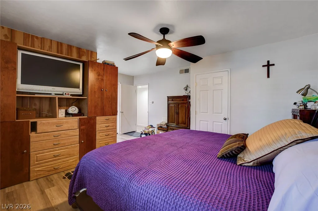 554 Canosa, Las Vegas, NV 89104