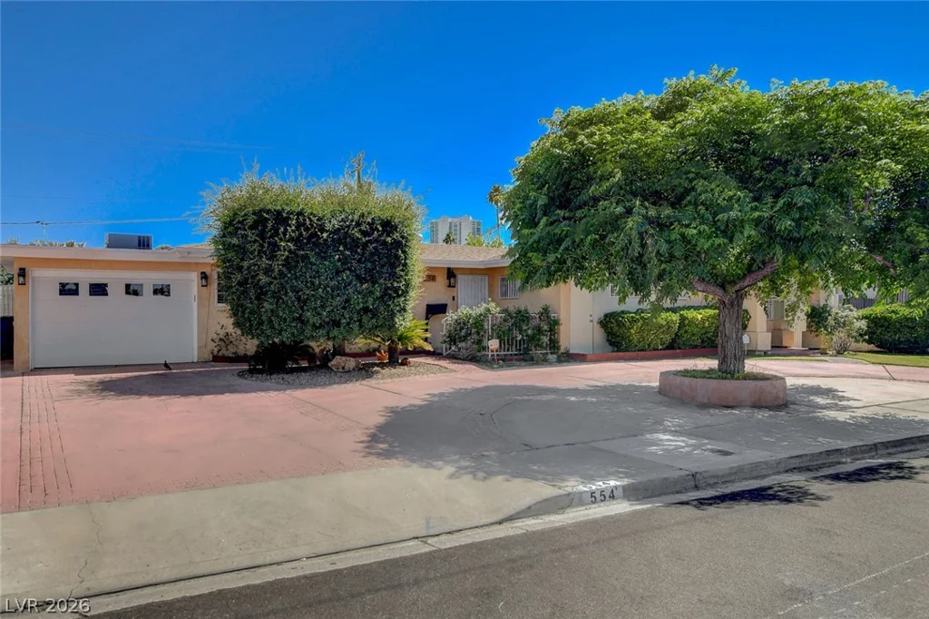 554 Canosa, Las Vegas, NV 89104
