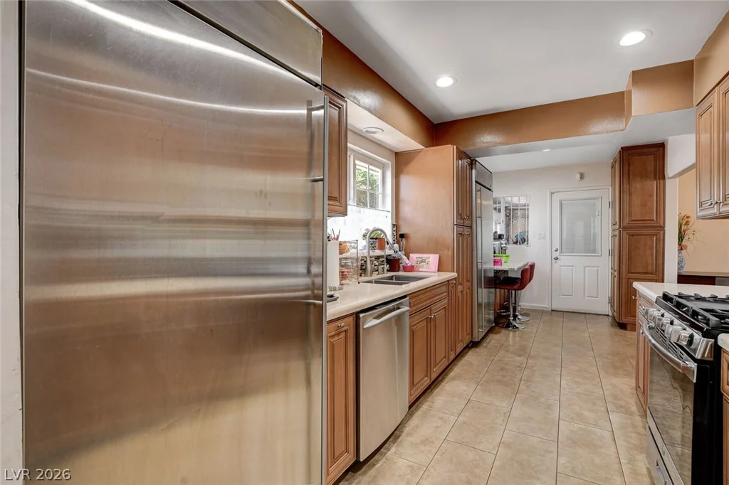 554 Canosa, Las Vegas, NV 89104