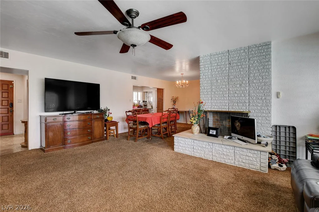 554 Canosa, Las Vegas, NV 89104