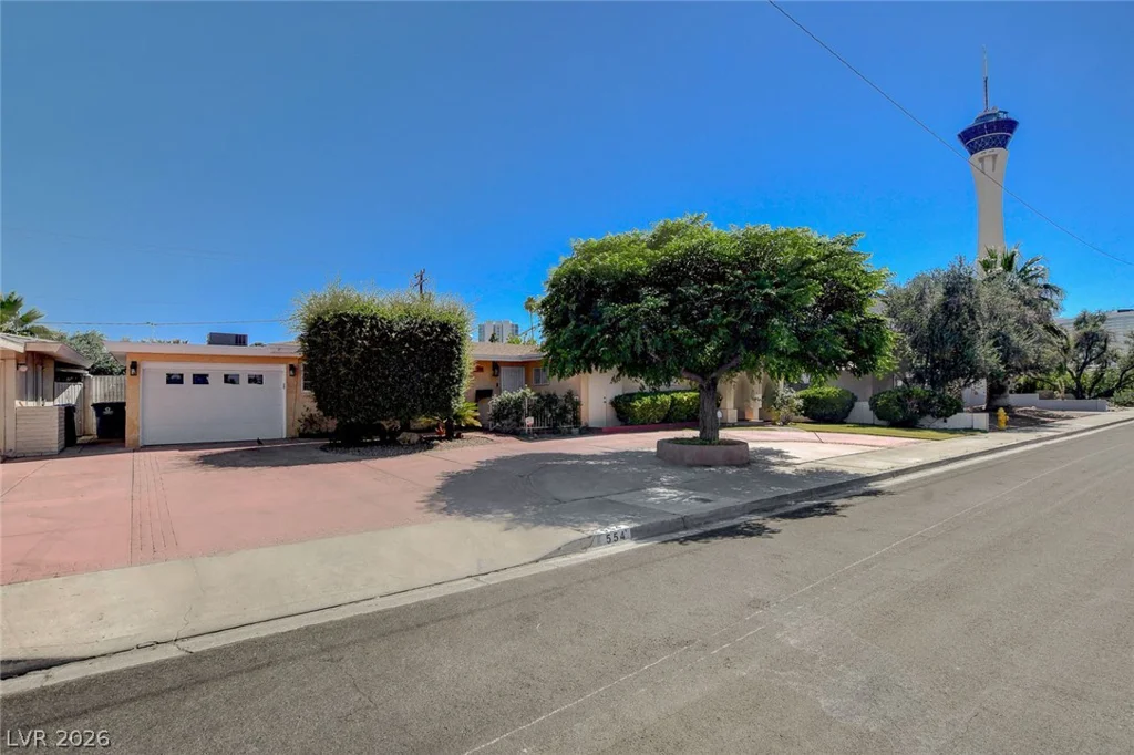 554 Canosa, Las Vegas, NV 89104