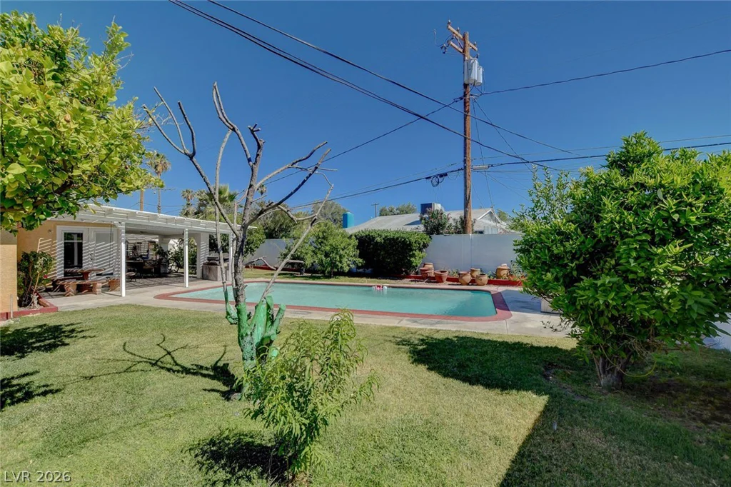 554 Canosa, Las Vegas, NV 89104