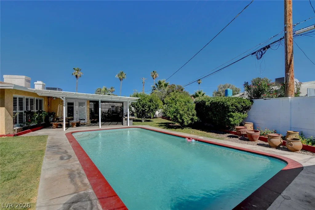 554 Canosa, Las Vegas, NV 89104