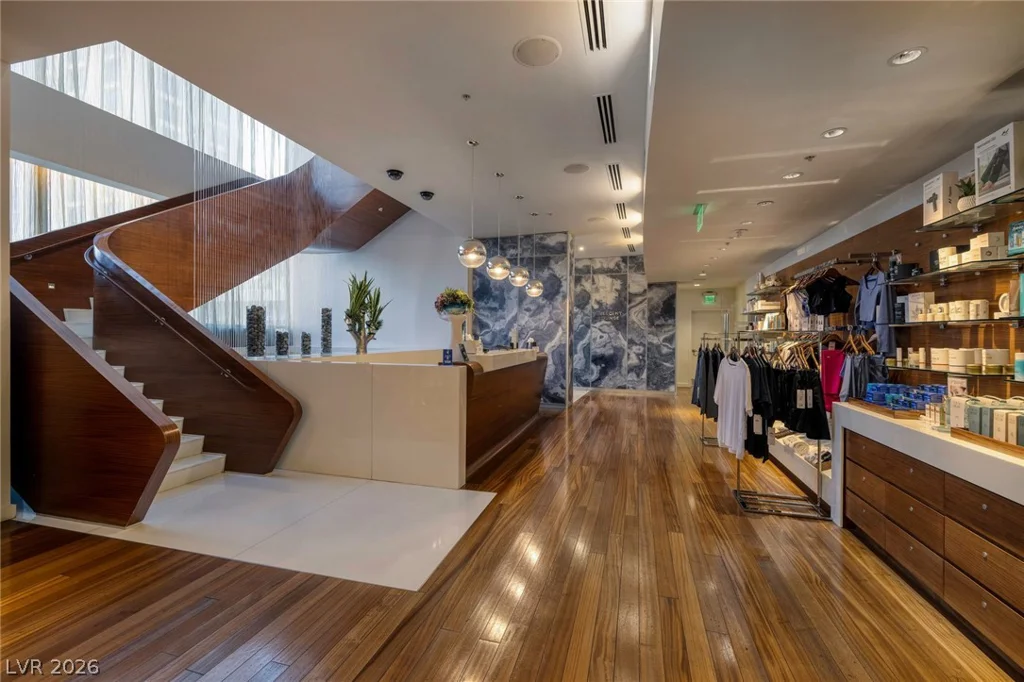 2600 Harmon, Las Vegas, NV 89158