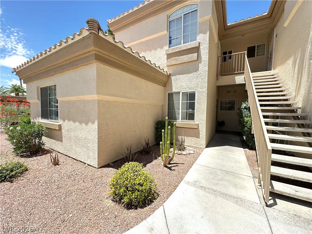 7400 Flamingo, Las Vegas, NV 89147