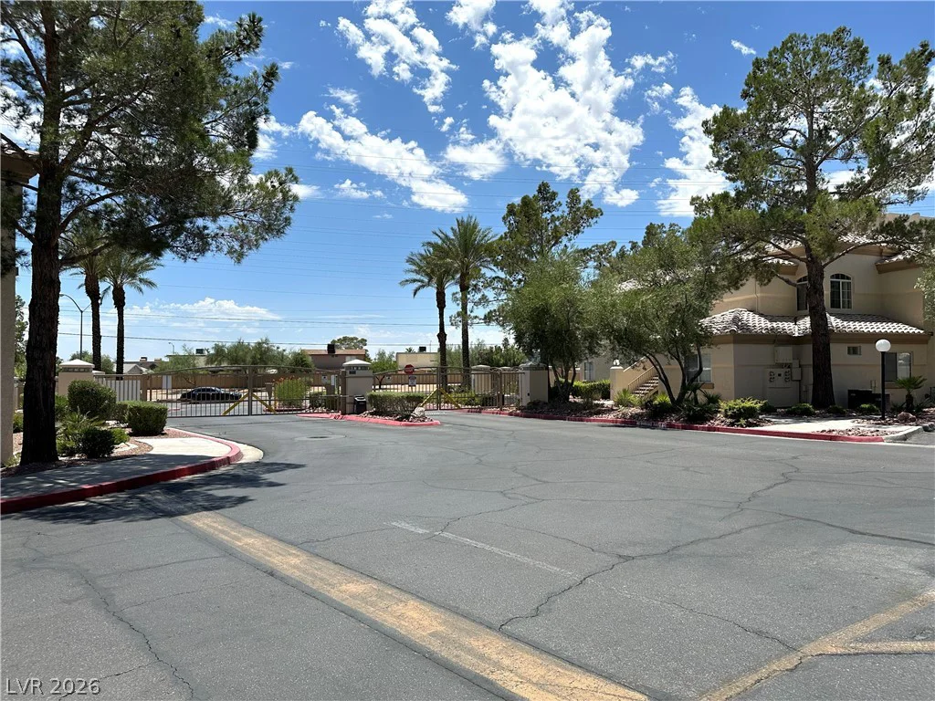 7400 Flamingo, Las Vegas, NV 89147
