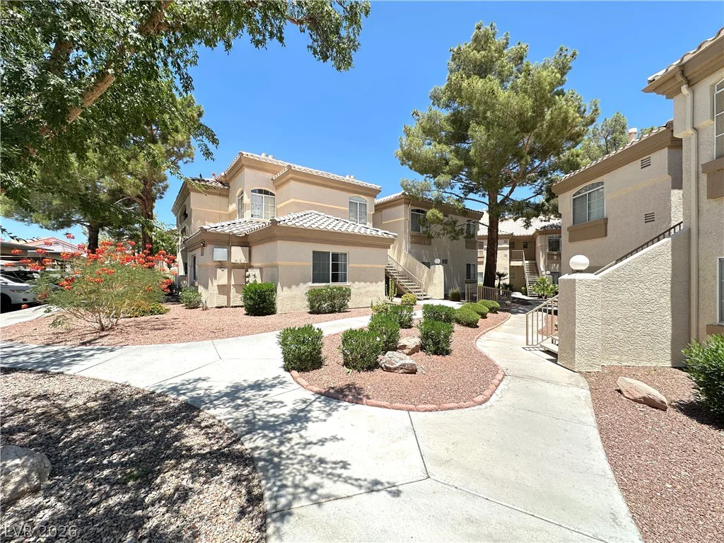 7400 Flamingo, Las Vegas, NV 89147