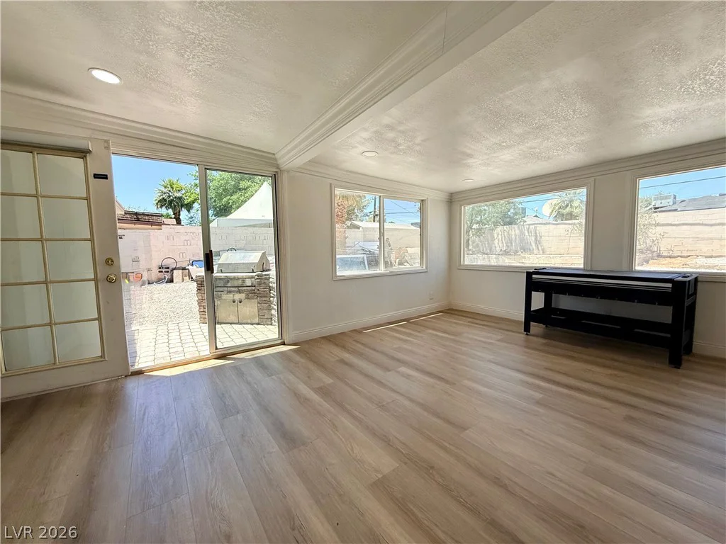 228 16th, Las Vegas, NV 89101