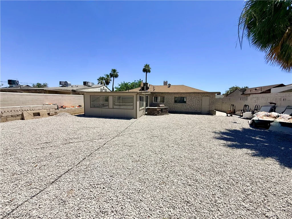228 16th, Las Vegas, NV 89101