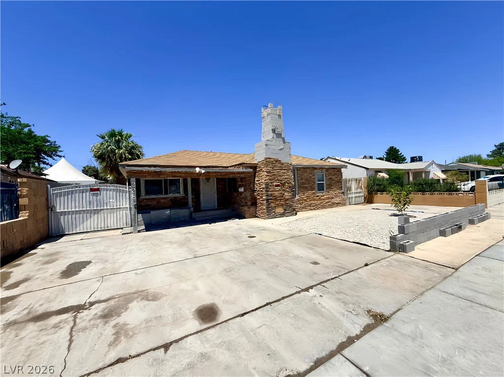 228 16th, Las Vegas, NV 89101