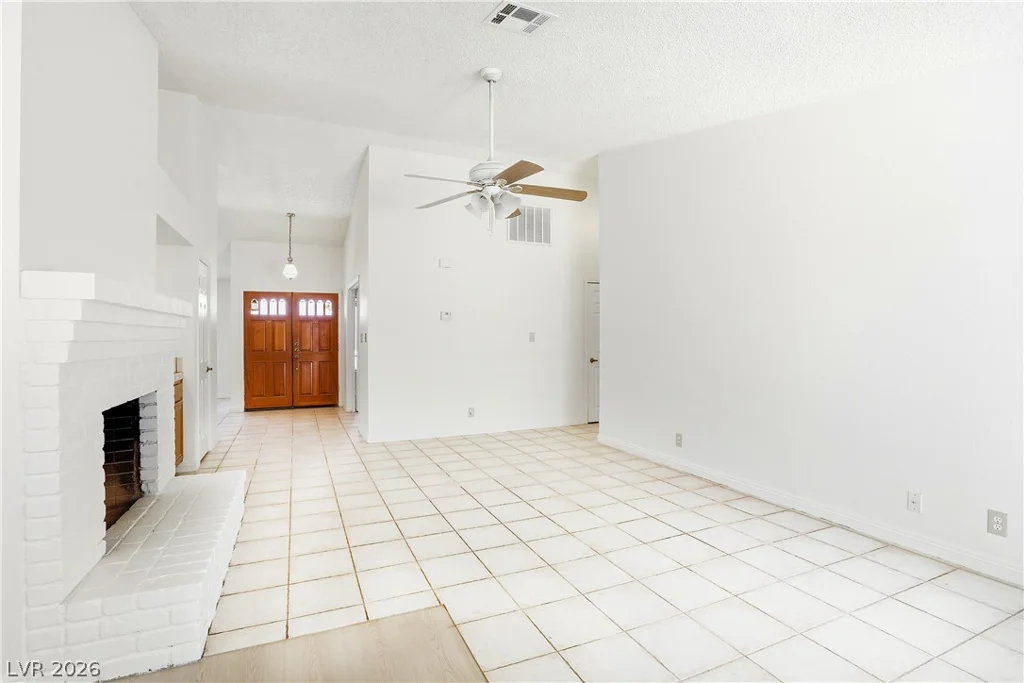 8908 Pesaro, Las Vegas, NV 89117