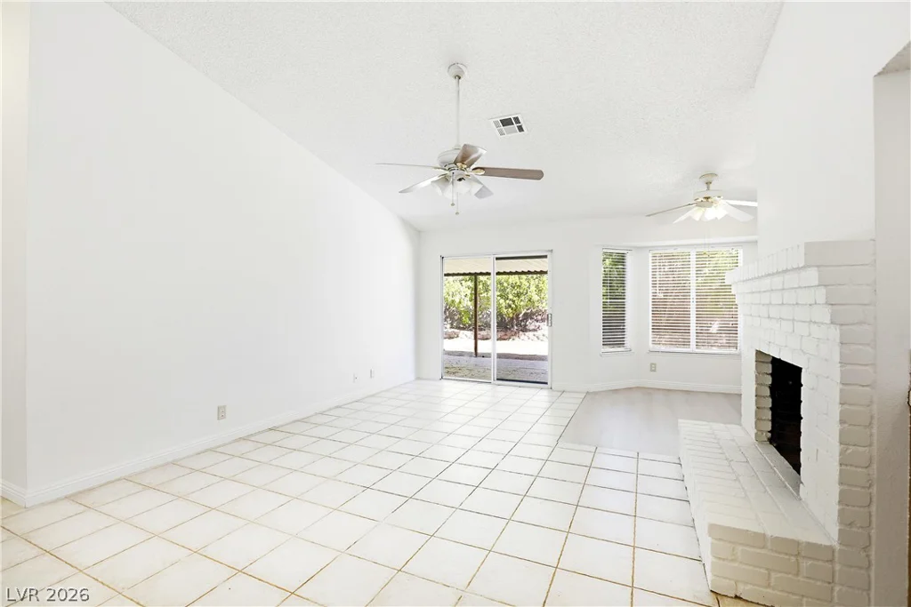 8908 Pesaro, Las Vegas, NV 89117