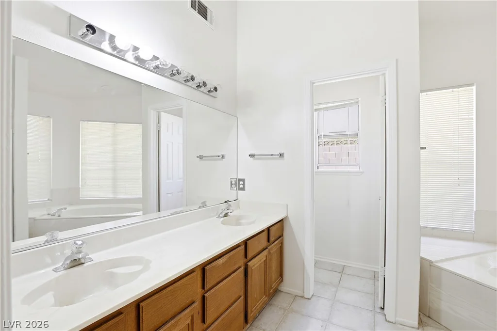 8908 Pesaro, Las Vegas, NV 89117