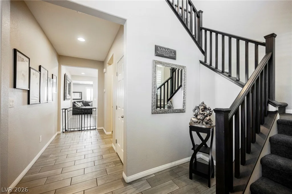 8034 Ponderosa Hill, Las Vegas, NV 89113