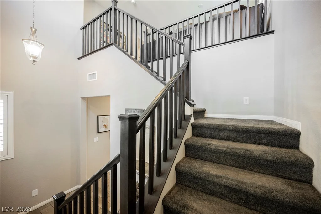 8034 Ponderosa Hill, Las Vegas, NV 89113