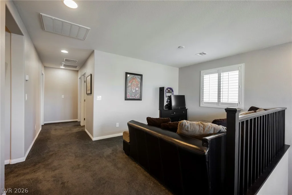 8034 Ponderosa Hill, Las Vegas, NV 89113