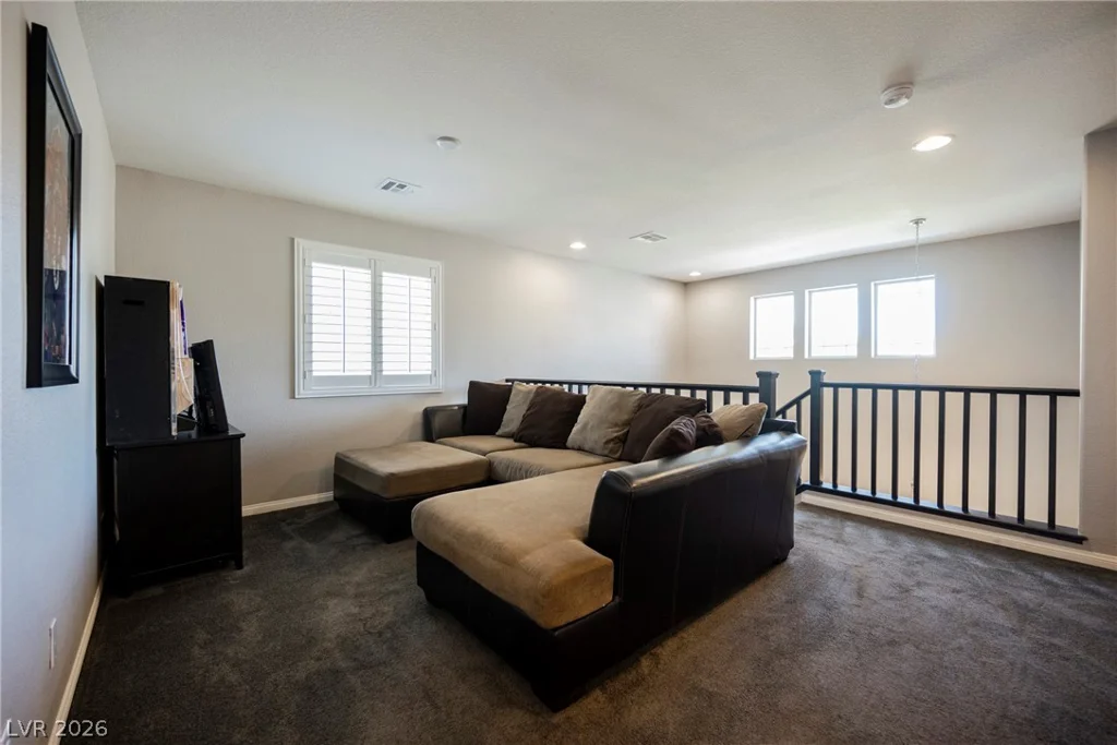 8034 Ponderosa Hill, Las Vegas, NV 89113