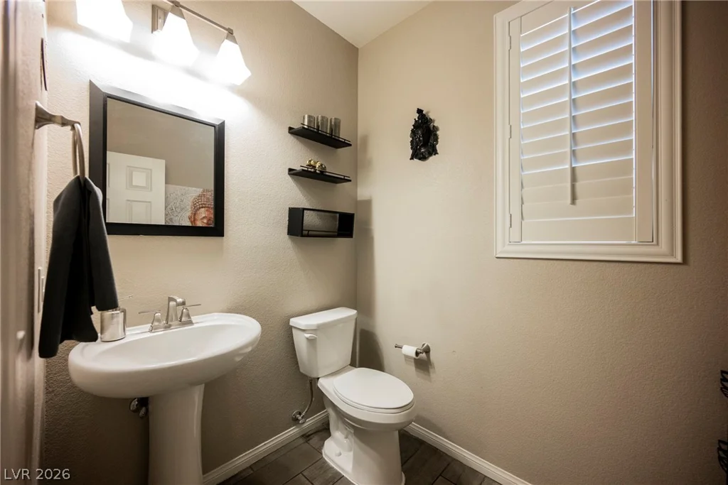 8034 Ponderosa Hill, Las Vegas, NV 89113