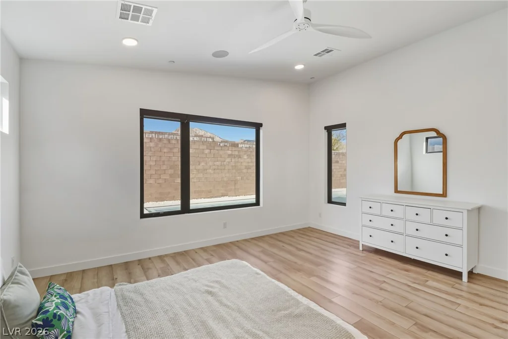 477 Highview Ridge, Las Vegas, NV 89138