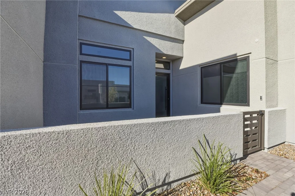 477 Highview Ridge, Las Vegas, NV 89138