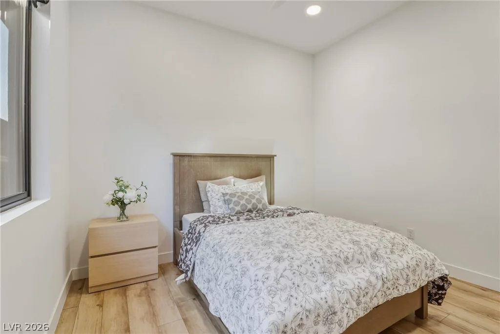 477 Highview Ridge, Las Vegas, NV 89138