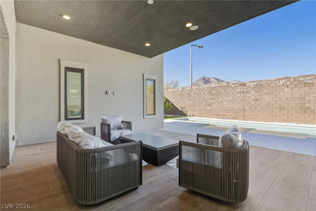 477 Highview Ridge, Las Vegas, NV 89138