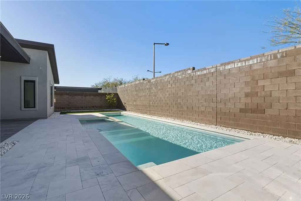 477 Highview Ridge, Las Vegas, NV 89138