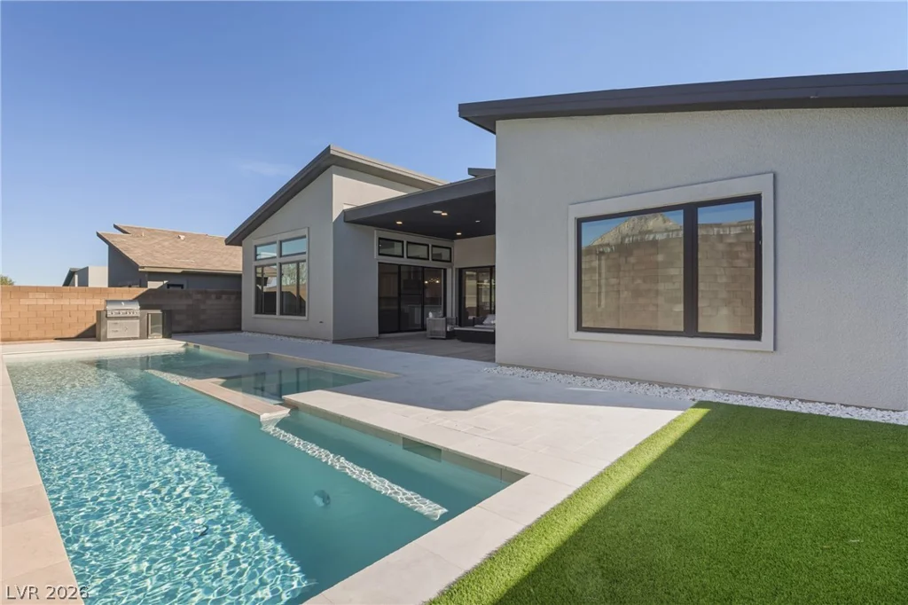 477 Highview Ridge, Las Vegas, NV 89138