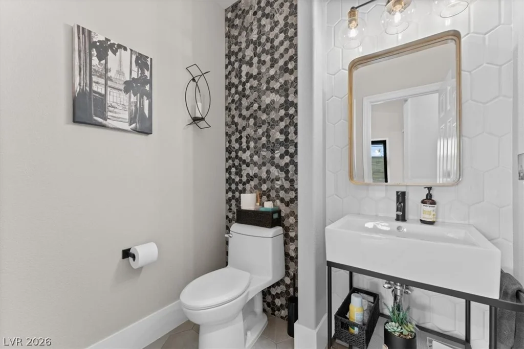9705 Plateau Heights, Las Vegas, NV 89144