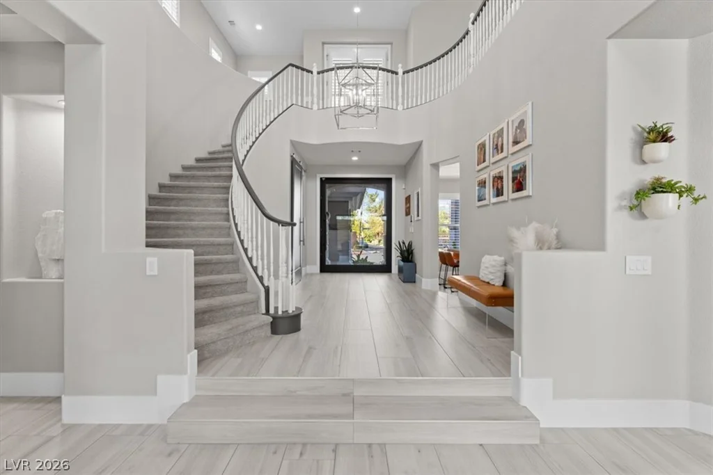 9705 Plateau Heights, Las Vegas, NV 89144