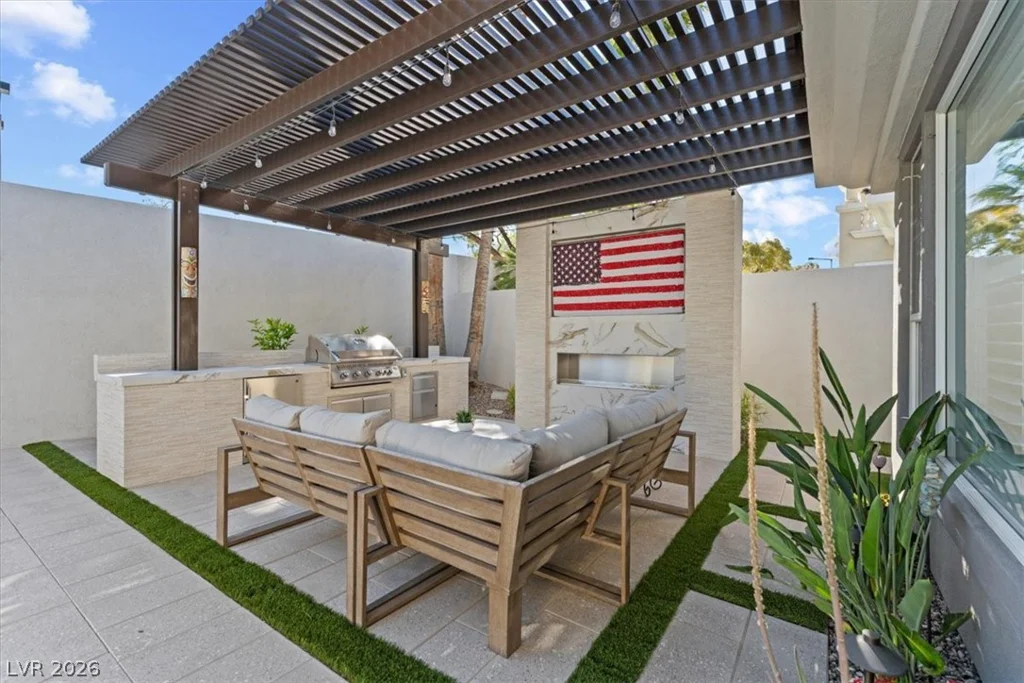 9705 Plateau Heights, Las Vegas, NV 89144