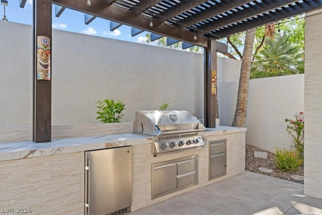 9705 Plateau Heights, Las Vegas, NV 89144