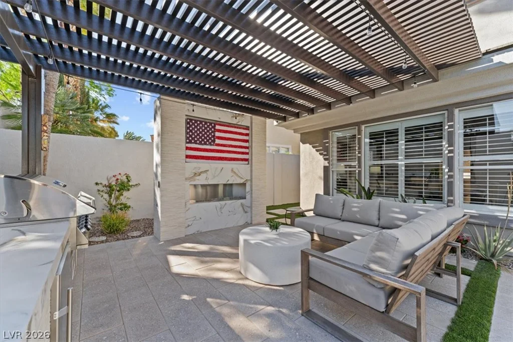 9705 Plateau Heights, Las Vegas, NV 89144