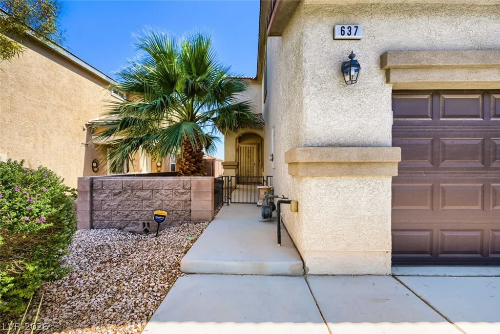 637 Colton, North Las Vegas, NV 89032