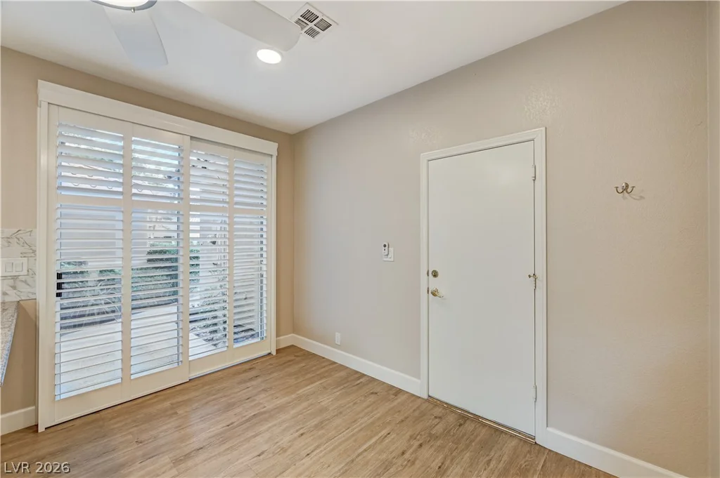 4950 Crooked Stick Way, Las Vegas, NV 89113