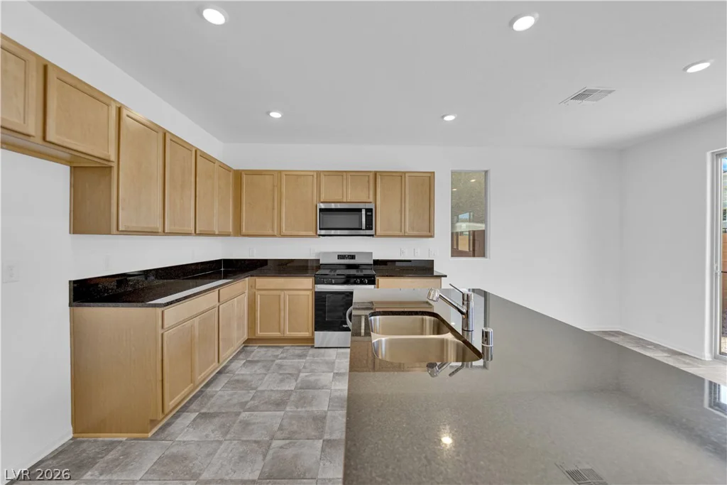 7468 Delemont, Las Vegas, NV 89113