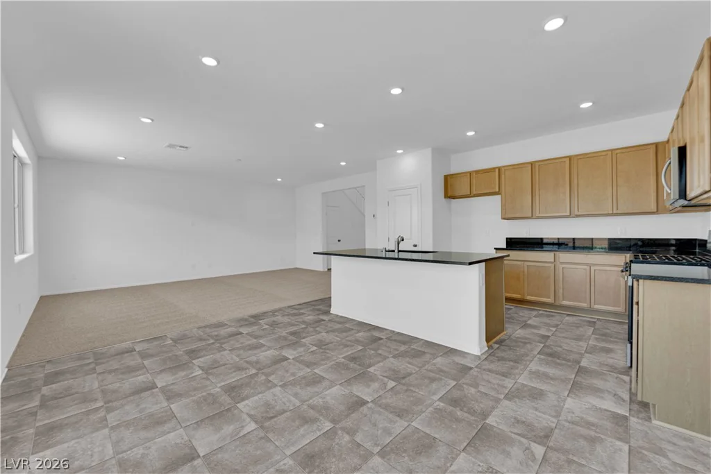 7468 Delemont, Las Vegas, NV 89113