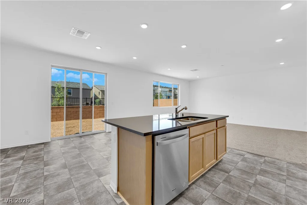 7468 Delemont, Las Vegas, NV 89113