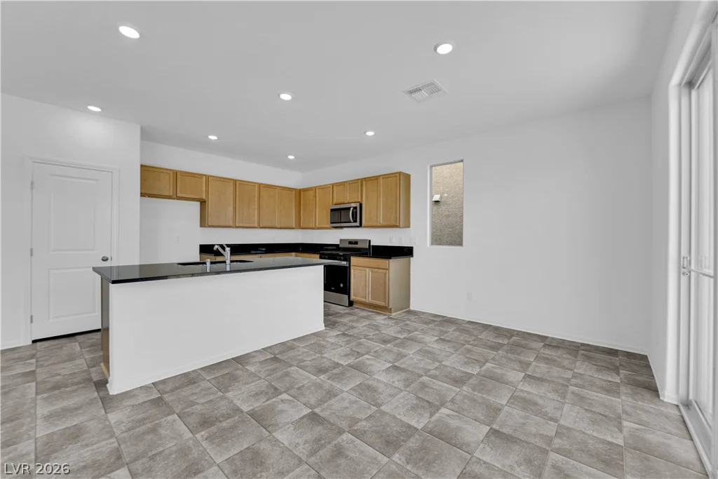 7468 Delemont, Las Vegas, NV 89113